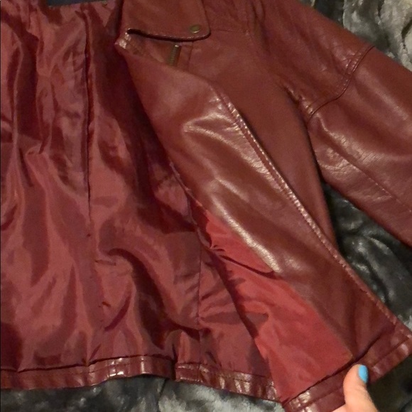 Leather jacket - Picture 4 of 4